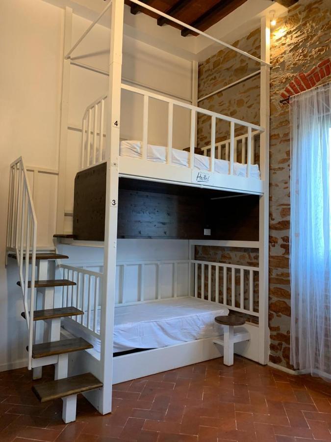 New Generation Hostel Florence Center Excellent Location The Right Alternative To Luxury Hotels A Few Steps From The Ponte Vecchio Surrounded By Restaurants And Clubs And Offers Opportunities For Shopping Free Wi-Fi Kitchen Garden Zewnętrze zdjęcie