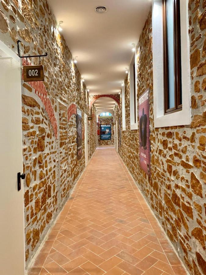 New Generation Hostel Florence Center Excellent Location The Right Alternative To Luxury Hotels A Few Steps From The Ponte Vecchio Surrounded By Restaurants And Clubs And Offers Opportunities For Shopping Free Wi-Fi Kitchen Garden Zewnętrze zdjęcie